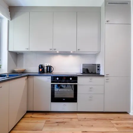 Citystay Powstancow Warszawskich Apartament *